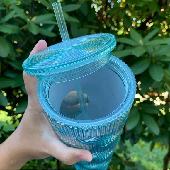 STARBUCKS | NWT Mermaid Scales Iridescent Tumbler with Siren and Star Straw 24oz